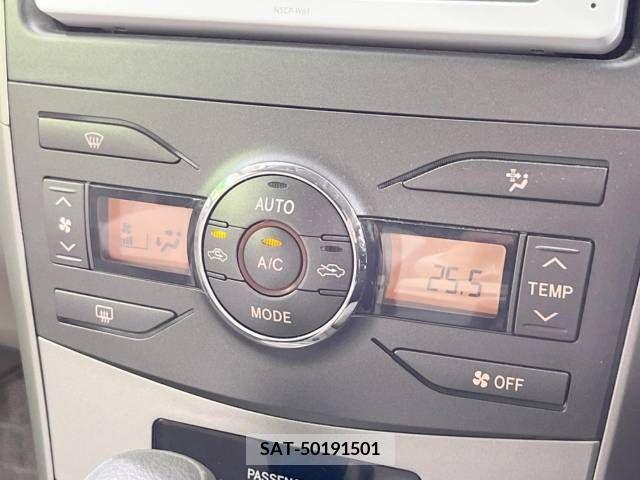 Toyota COROLLA AXIO 2012-01 384808-3