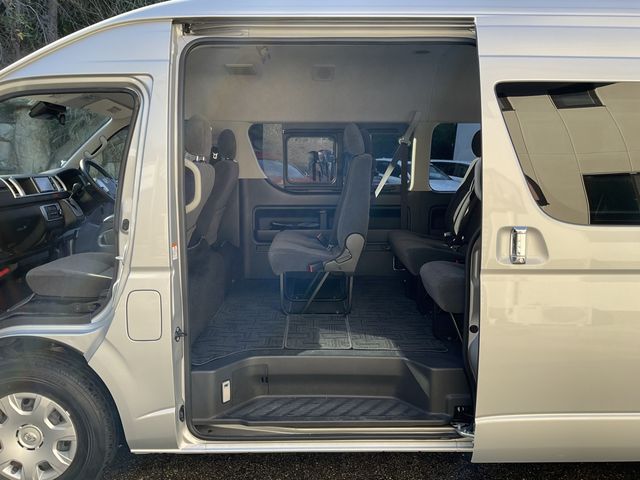 Toyota HIACE WAGON 2020-10 29148-11