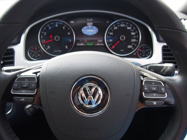 VolksWagen TOUAREG 2011-06 2320-13