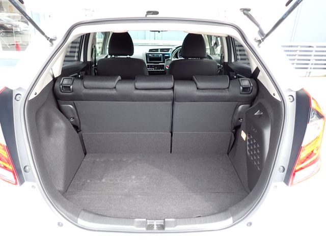 Honda FIT HYBRID 2018-08 24266-17