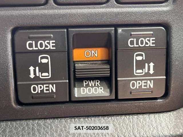 Toyota VOXY 2016-09 343039-5