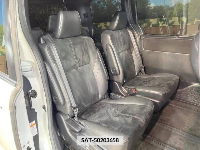 Toyota VOXY 2016-09 343039-9