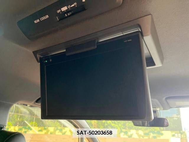 Toyota VOXY 2016-09 343039-2