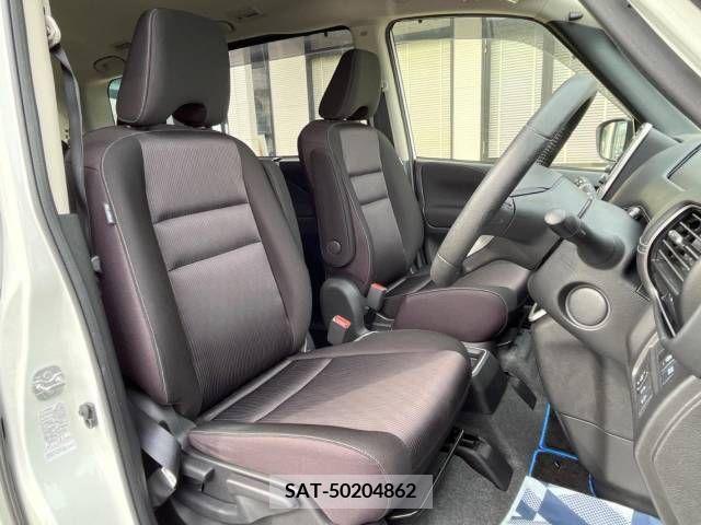 Nissan SERENA 2018-10 284188-9
