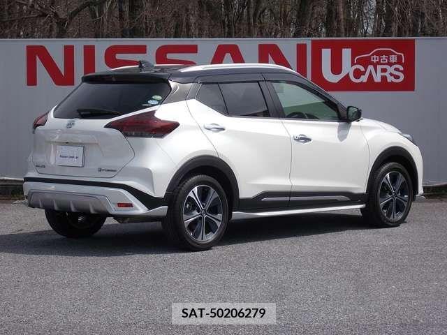 Nissan KICKS 2020-11 245200-1