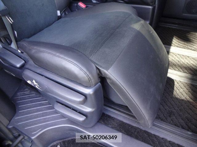 Toyota VELLFIRE 2015-07 287988-8