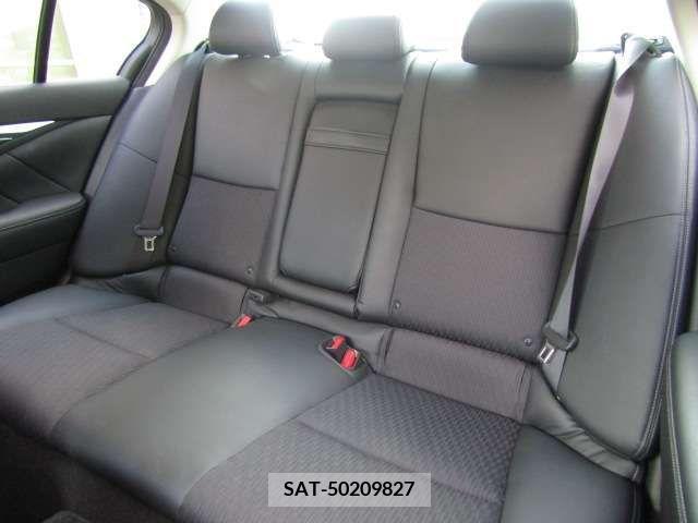 Nissan SKYLINE 2014-06 285505-18