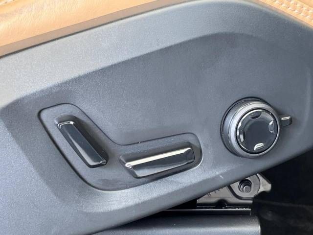 Volvo XC90 2016-12 25371-6