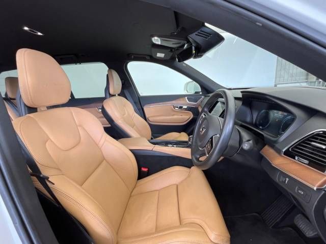 Volvo XC90 2016-12 25371-11