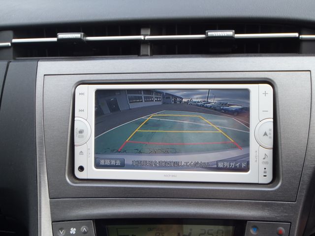 Toyota PRIUS 2013-12 282-16