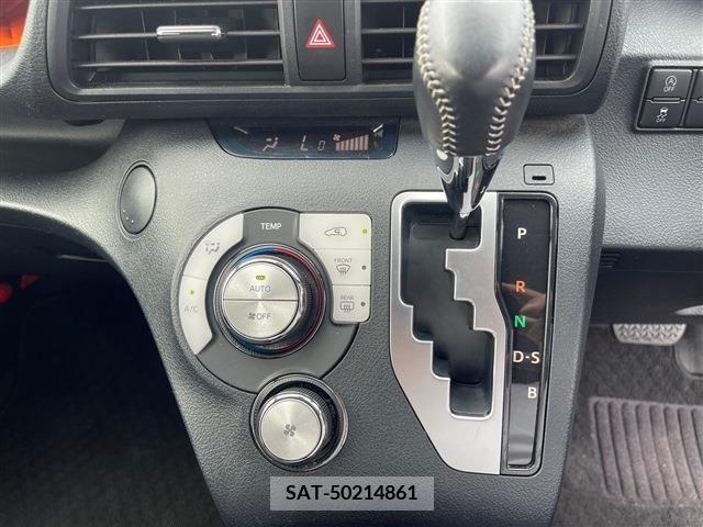 Toyota SIENTA 2019-06 344730-29