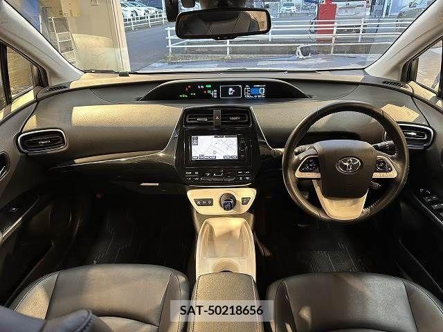 Toyota PRIUS 2016-07 281821-1