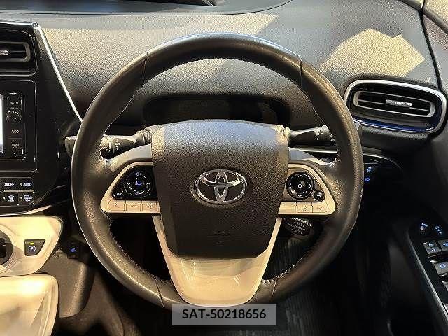 Toyota PRIUS 2016-07 281821-12