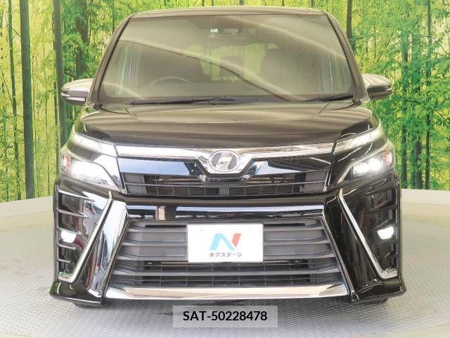 Toyota VOXY 2018-09 321579-15