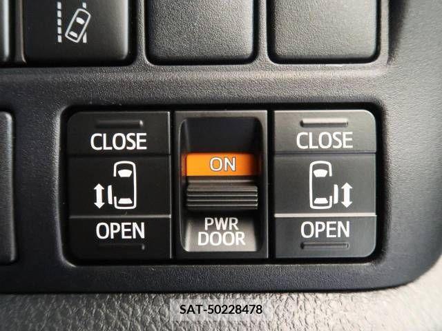 Toyota VOXY 2018-09 321579-6