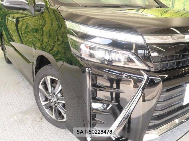 Toyota VOXY 2018-09 321579-13