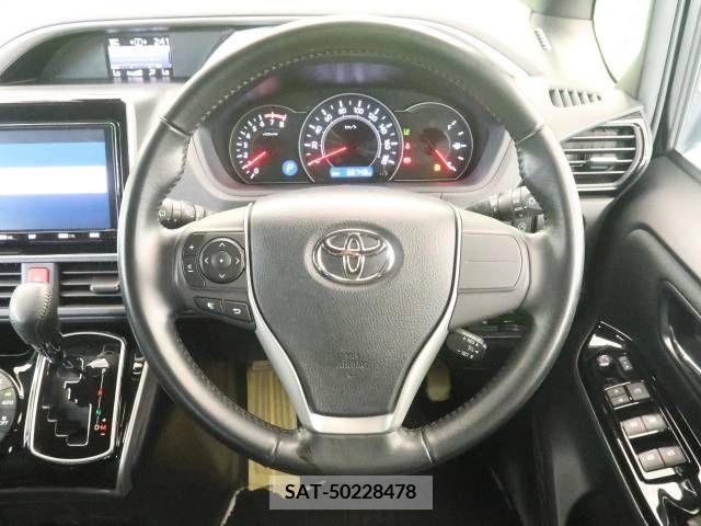 Toyota VOXY 2018-09 321579-12