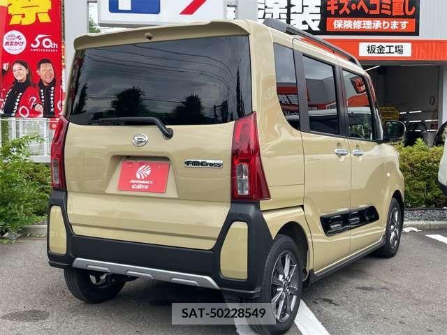 Daihatsu TANTO 2023-04 325801-2