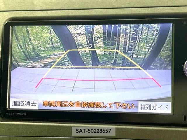 Toyota PRIUS 2013-11 329051-4
