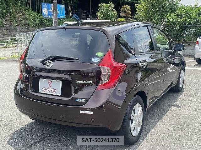 Nissan NOTE 2015-08 352416-18