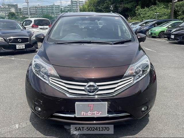Nissan NOTE 2015-08 352416-14