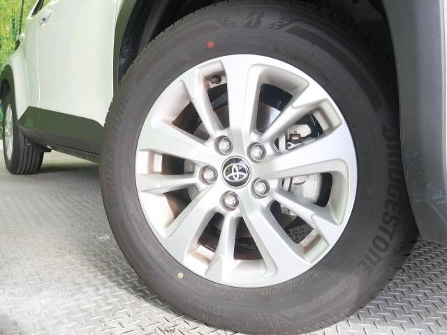 Toyota YARIS CROSS 2023-07 190461-13