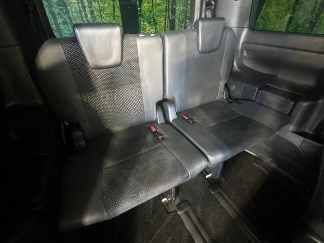 Toyota VOXY 2021-02 186209-10