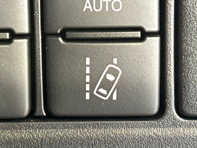 Toyota VOXY 2021-02 186209-5