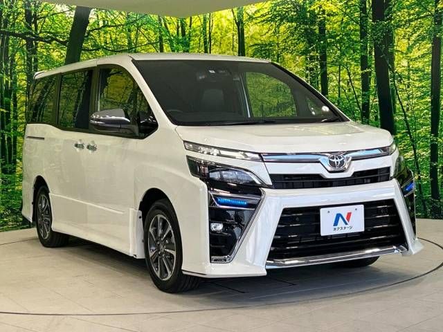 Toyota VOXY 2021-02 186209-17