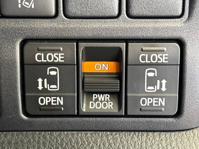 Toyota VOXY 2021-02 186209-4