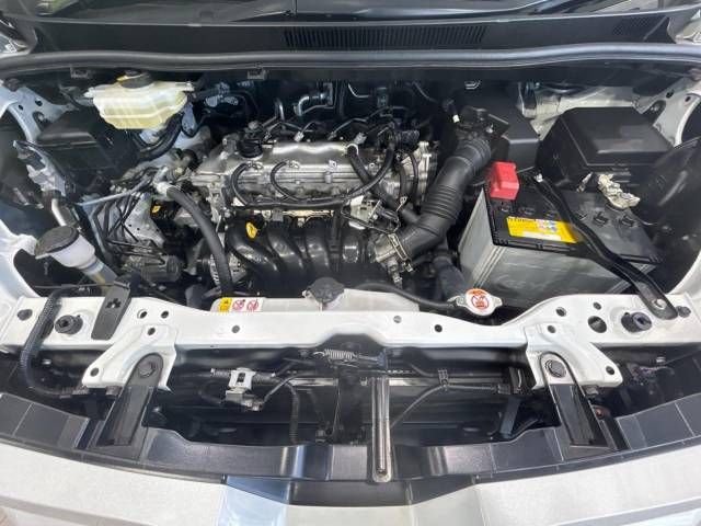 Toyota VOXY 2021-02 186209-19