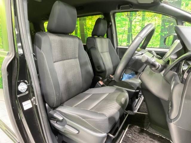 Toyota VOXY 2018-11 180923-7