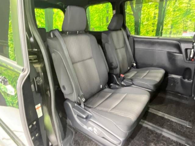 Toyota VOXY 2018-11 180923-8