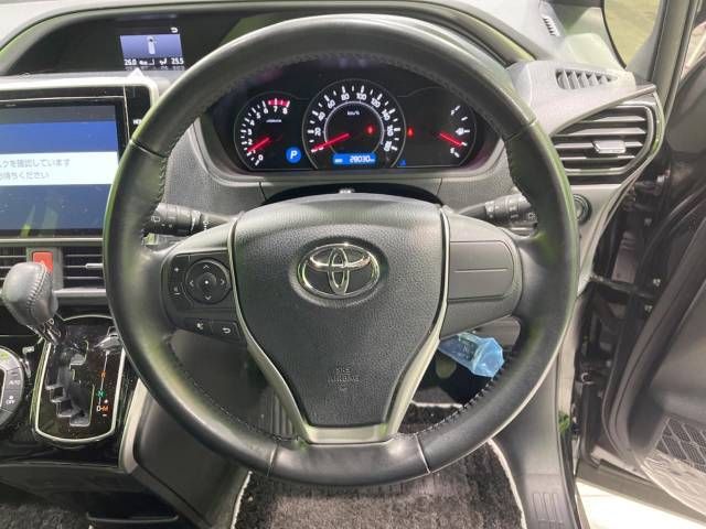 Toyota VOXY 2018-11 180923-11