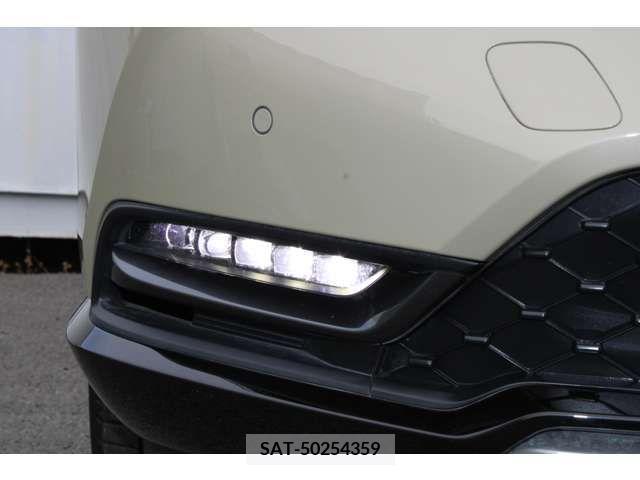 Honda VEZEL 2021-04 373485-11