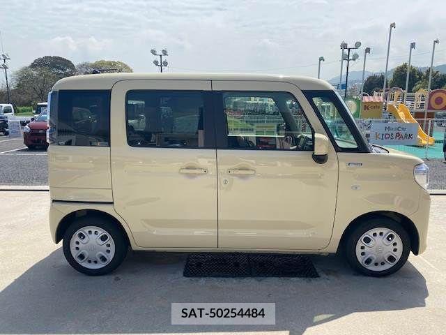 Suzuki SPACIA 2022-02 247488-3