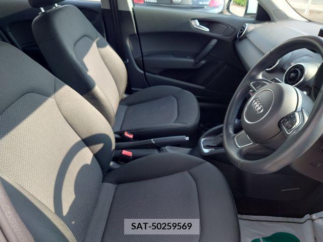 Audi A1 2015-08 356452-16