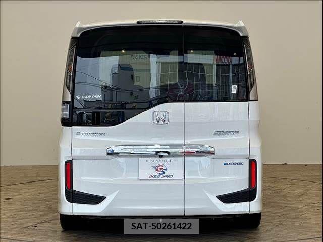 Honda STEP WGN 2018-09 324711-12