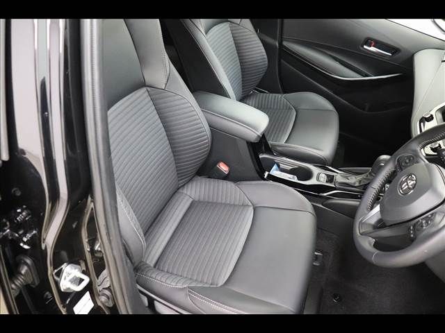 Toyota COROLLA TOURING 2023-01 14235-10