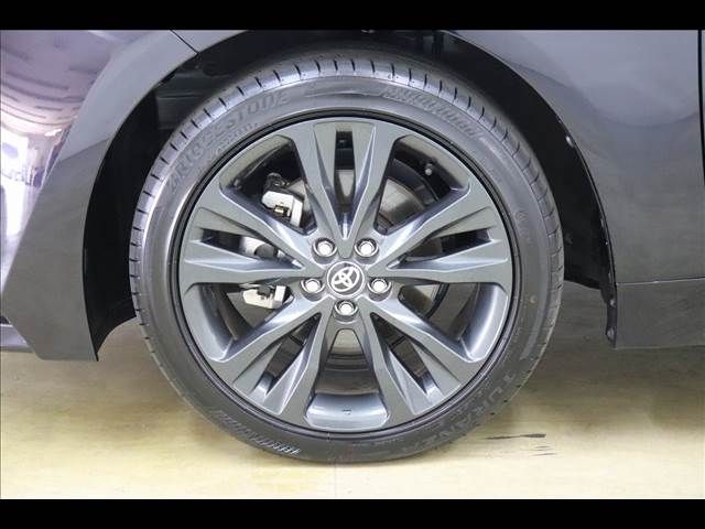 Toyota COROLLA TOURING 2023-01 14235-23