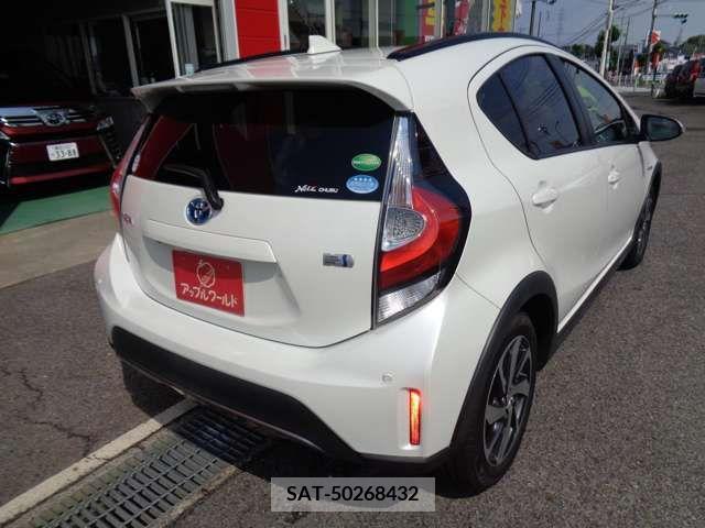Toyota AQUA 2018-11 314360-1