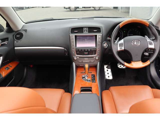 Lexus IS 2013-05 5203-7