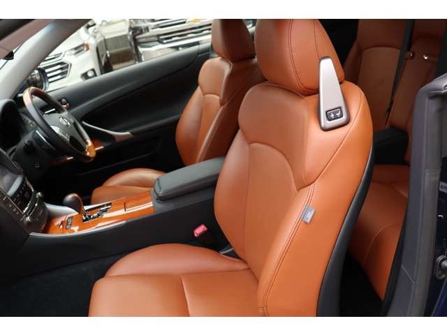 Lexus IS 2013-05 5203-12