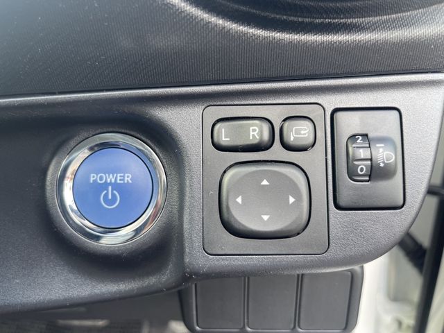 Toyota AQUA 2018-07 12161-14