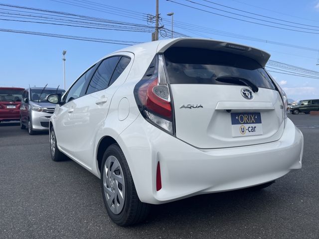 Toyota AQUA 2018-07 12161-22