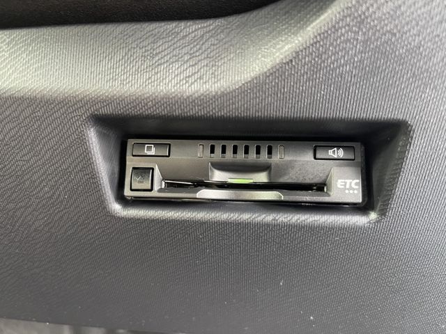 Toyota AQUA 2018-07 12161-9