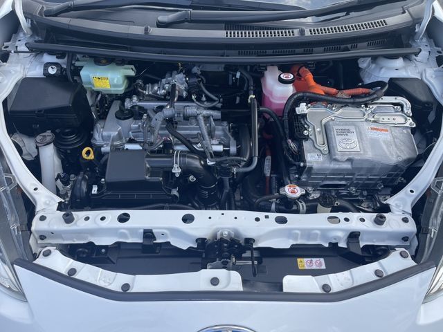 Toyota AQUA 2018-07 12161-18