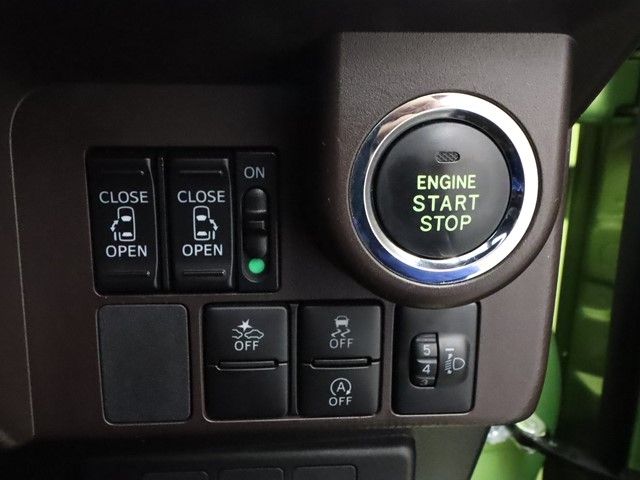Toyota ROOMY 2018-10 185075-10