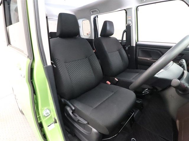 Toyota ROOMY 2018-10 185075-3