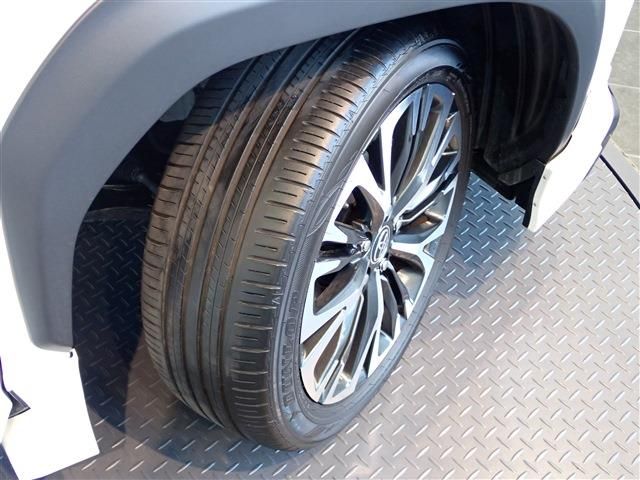 Toyota YARIS CROSS 2022-10 16332-27